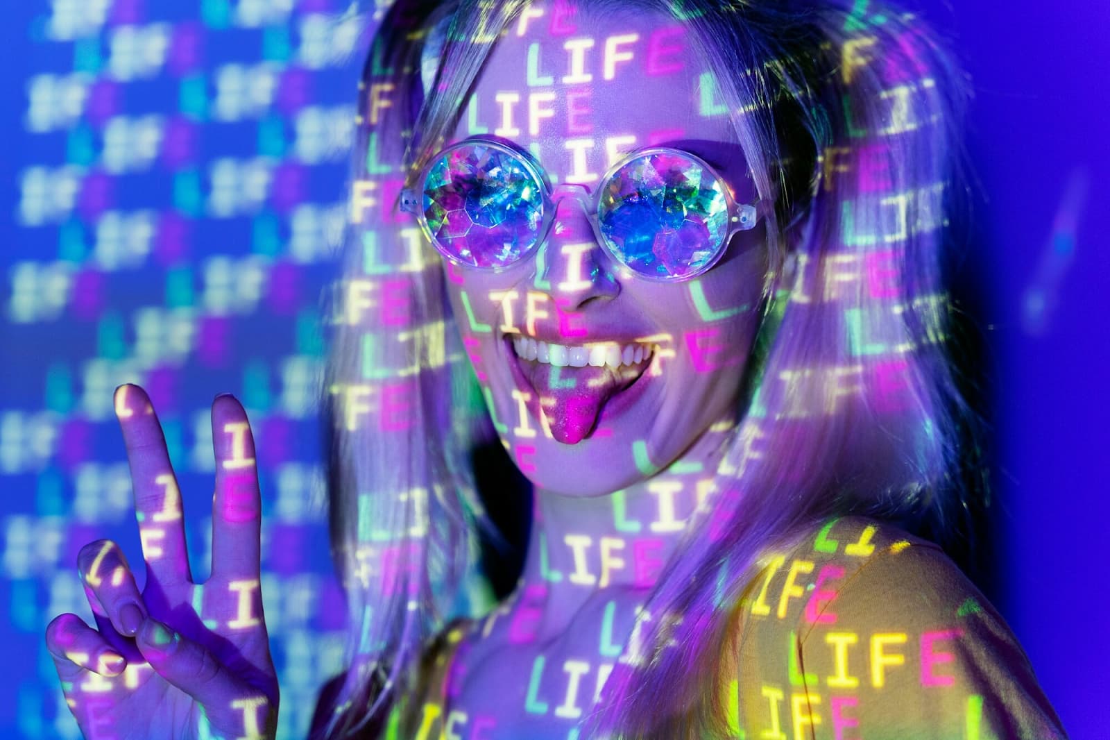 What is a Glow Party Read